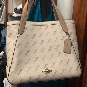 Coach printed horse carriage tote bag beige